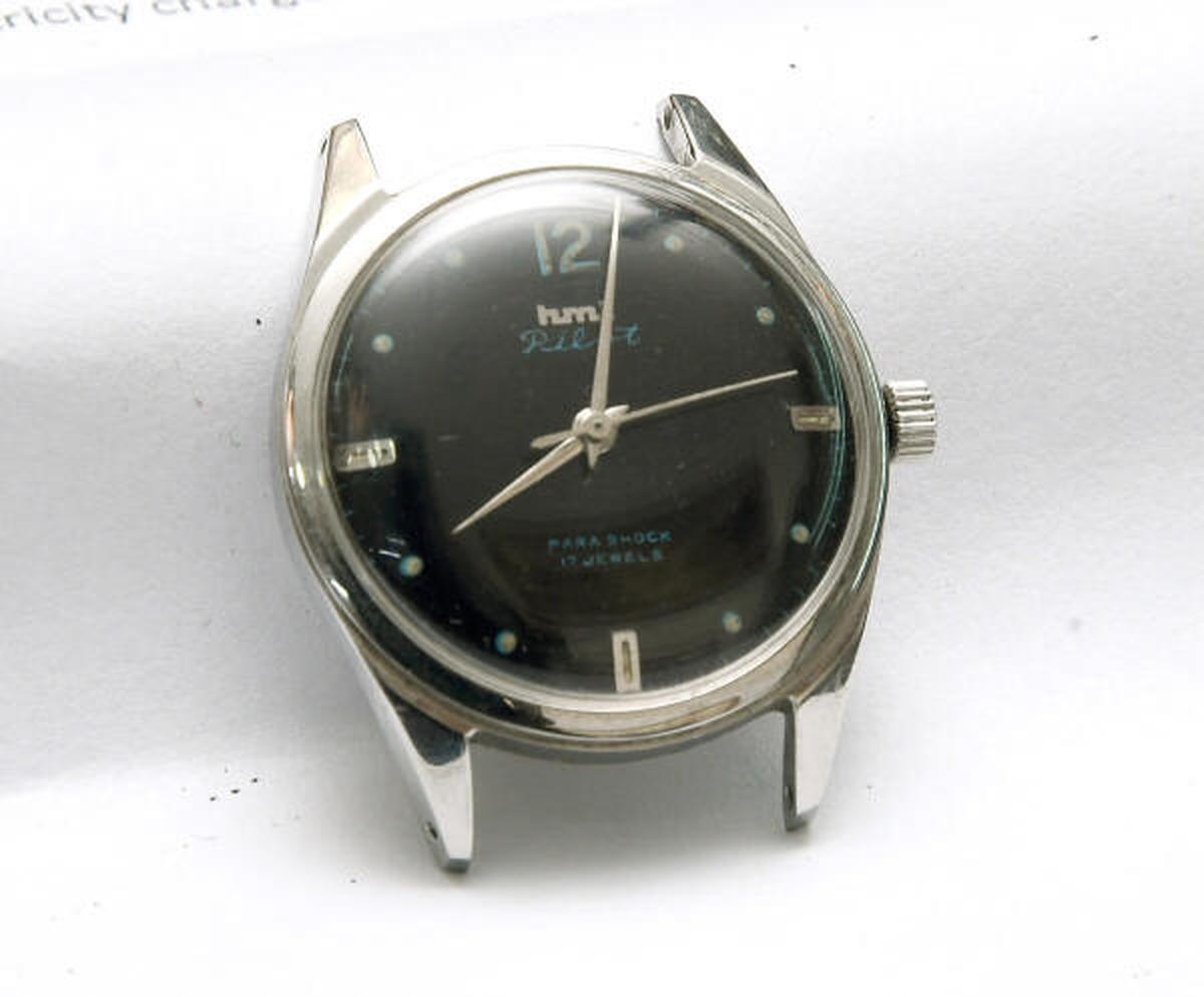 Antique shops in Chennai abuzz with young collectors The Hindu